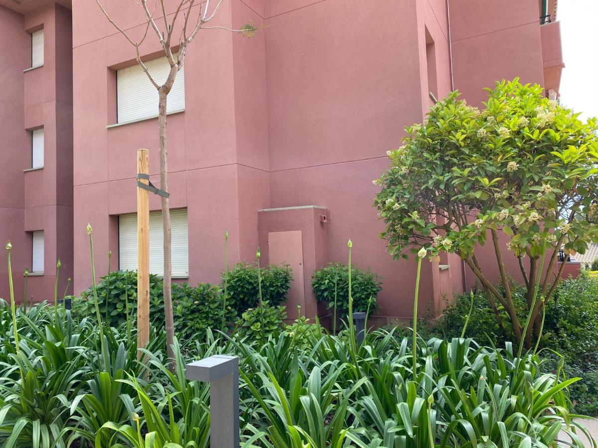 Apartamento Con Piscina En 러프렌치 외부 사진